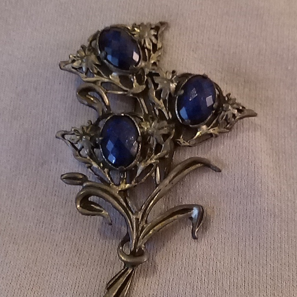 Vintage Blue Cabochon Floral Brooch